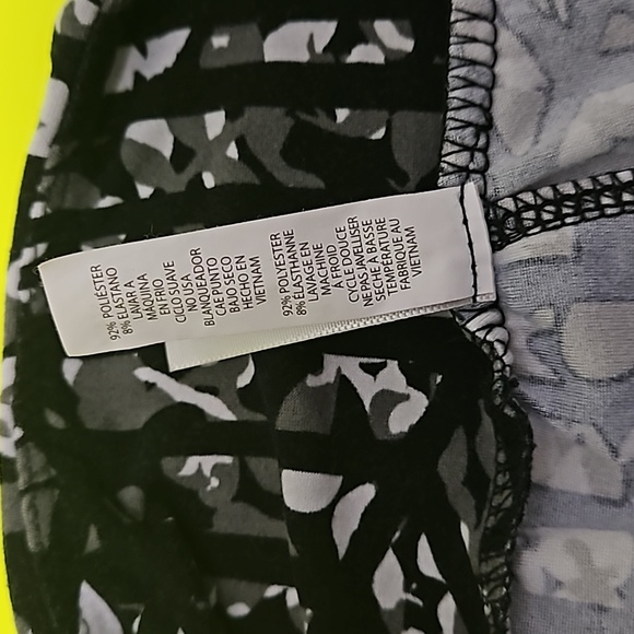 2 pair of LuLaRoe Tall & Curvy - Great Condition - Picture 11 of 11